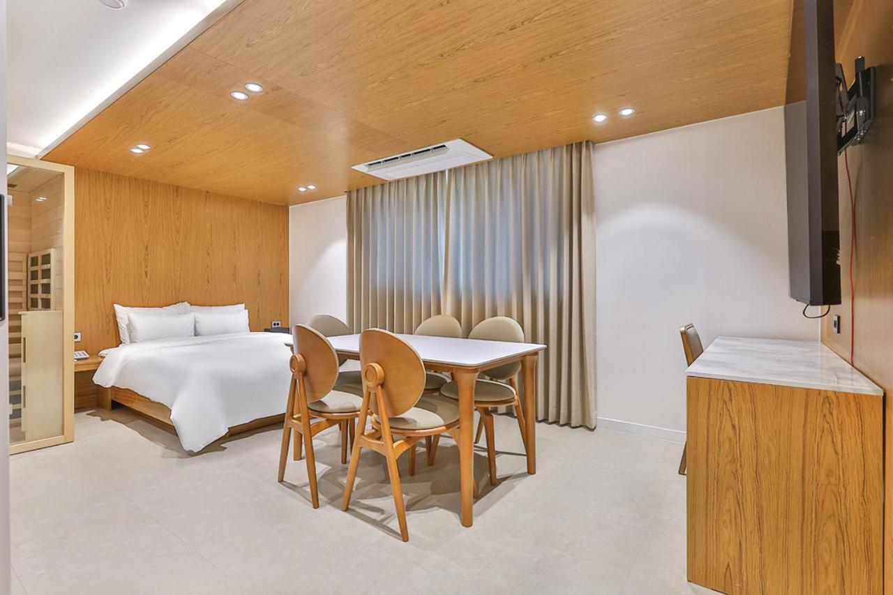 Gridt Hotel & Home Γκιονγκγού Εξωτερικό φωτογραφία